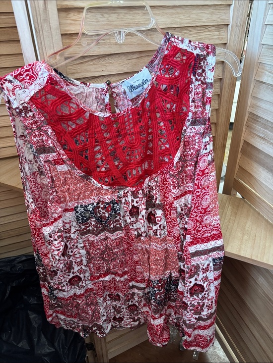 Wrangler Tops - Wrangler Red and White Patchwork Crochet Yoke Sleeveless Top XL